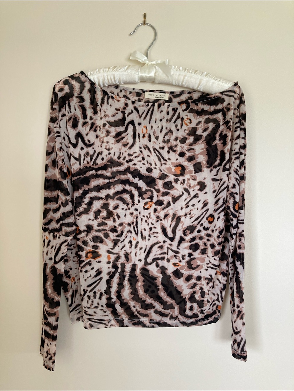 Lovestitch Leopard Print Long Sleeve Top in Black, Tan, Beige, Orange - M